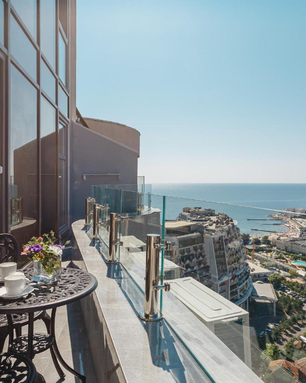 Arcadia Sky Classic Lux Odesa Exterior photo